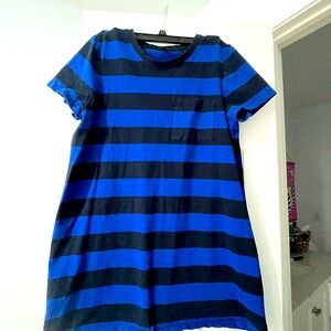 Banana Republic tshirt dress. Only worn once. Great condition.